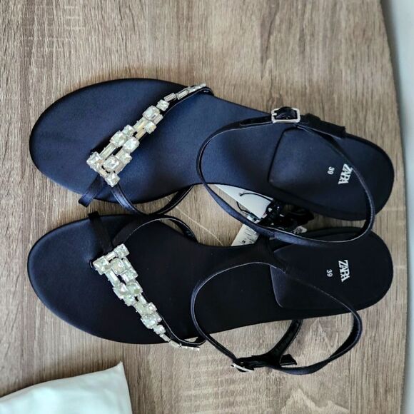 NEW ZARA WOMEN’S EMBELLISHED FLAT SANDALS INSATIN EFFECT FABRIC WITH THIN STRAPS - Picture 2 of 5